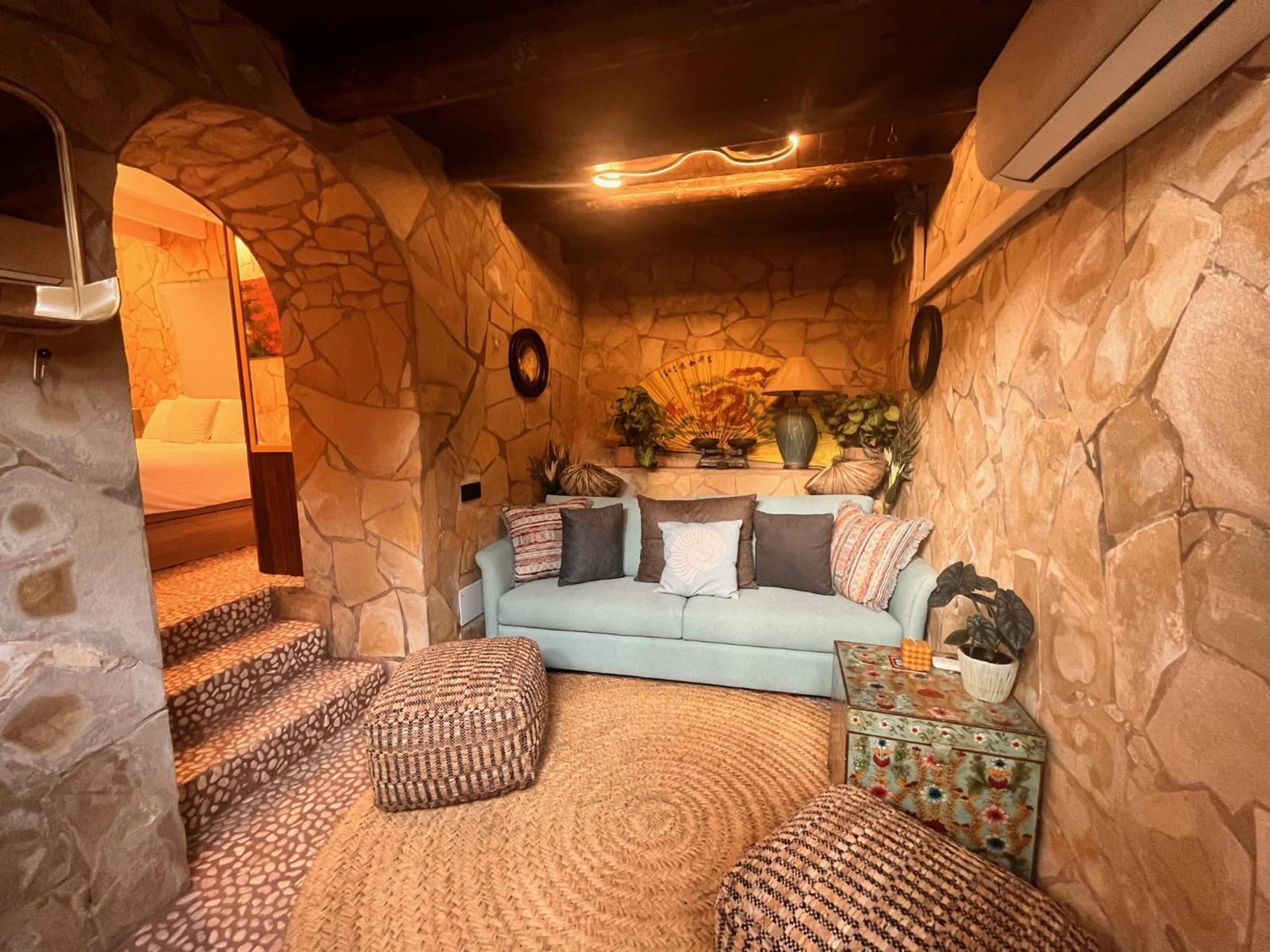 Boutique Hostal La Curandera De Salinas Sant Francesc de s'Estany エクステリア 写真