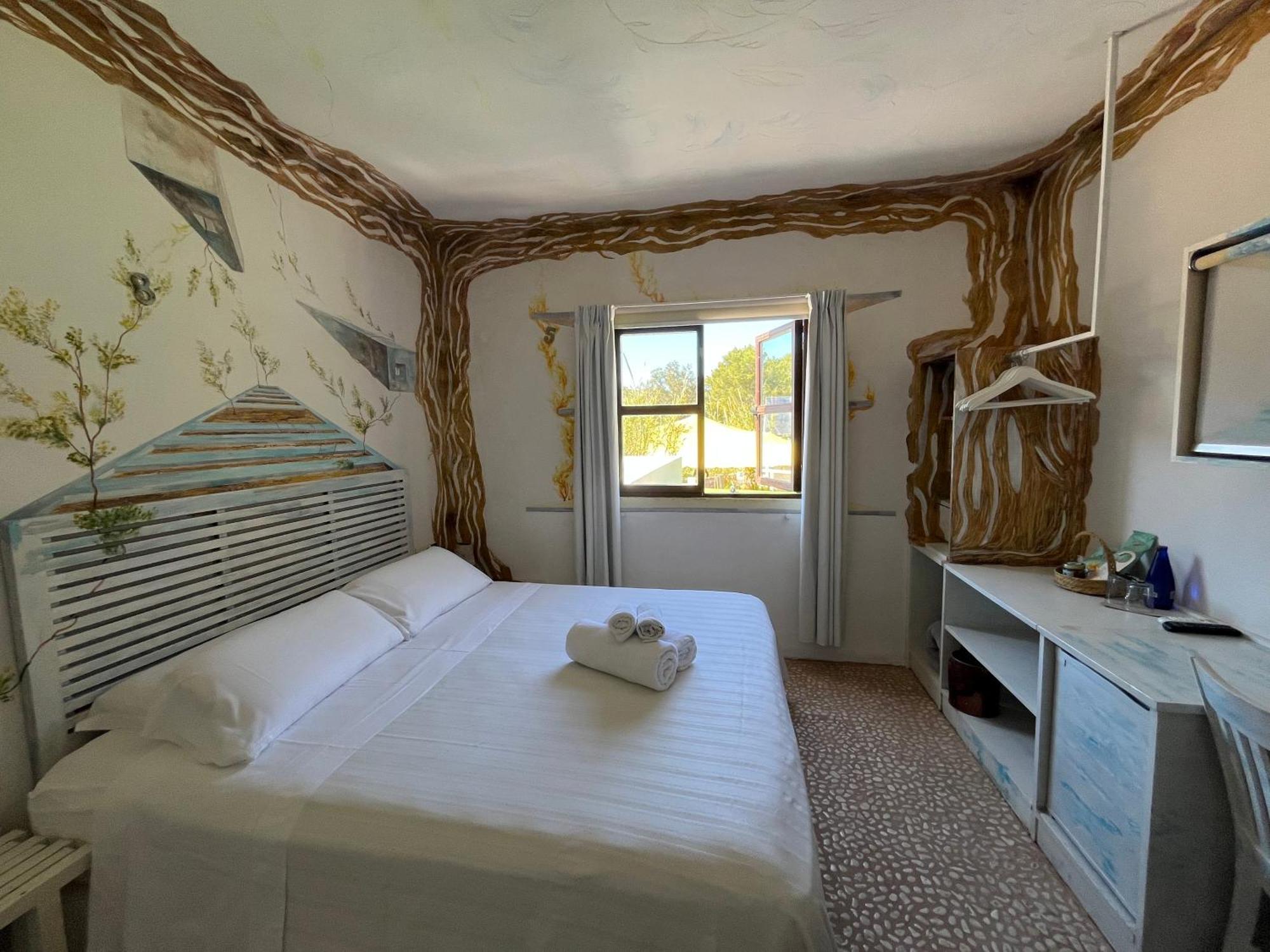 Boutique Hostal La Curandera De Salinas Sant Francesc de s'Estany エクステリア 写真